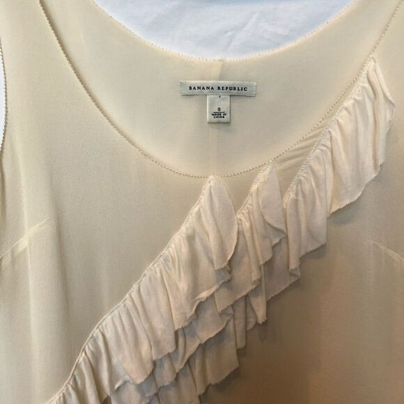 Banana Republic silk tank blouse ruffles cream Small - Picture 8 of 10
